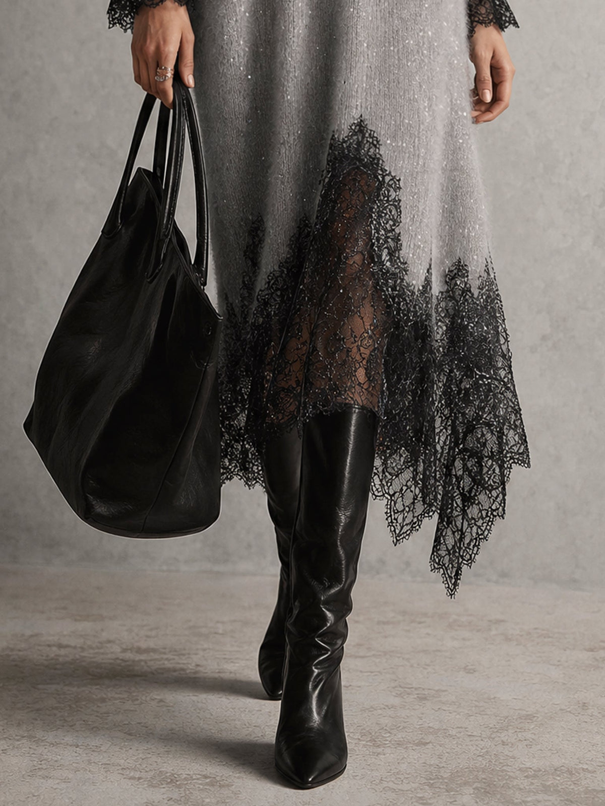 Sedona | Vestido Midi de Punto Gris Brillante con Bajo de Encaje