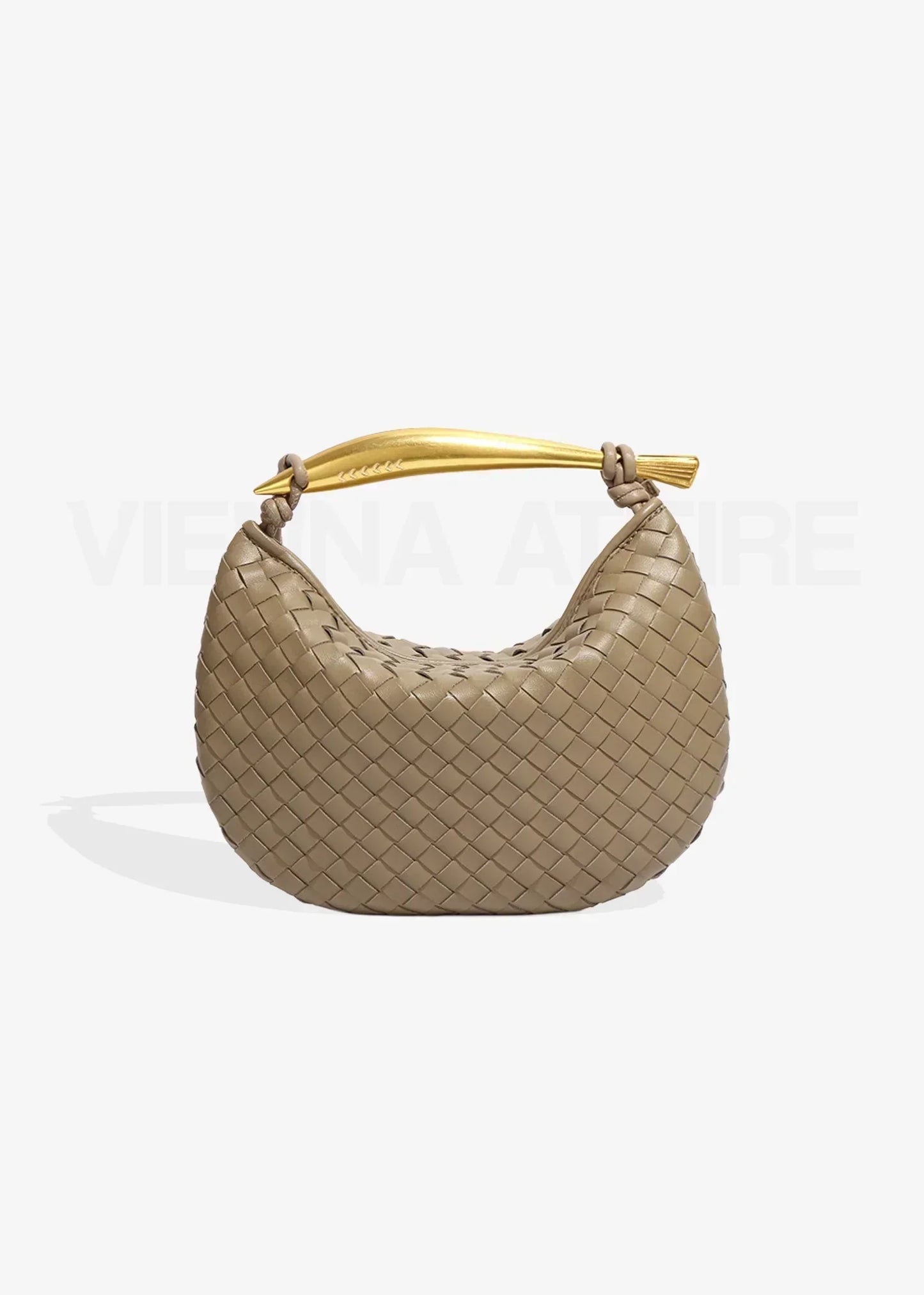 Alejandra – Bolso trenzado con asa dorada