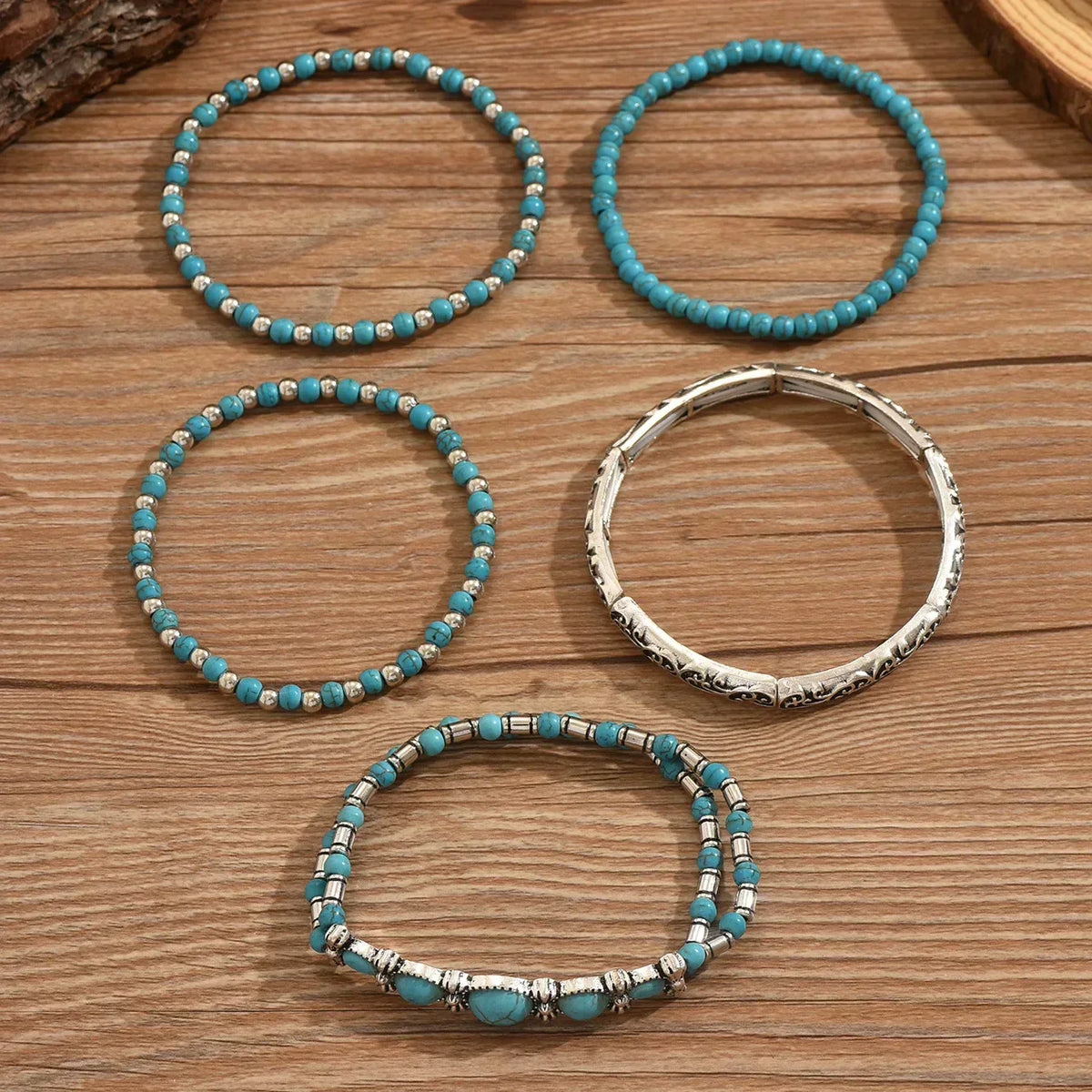 Conjunto de pulseras boho con perlas turquesa