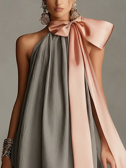 Beatrice | Mini vestido gris de satén con lazo rosa y encaje