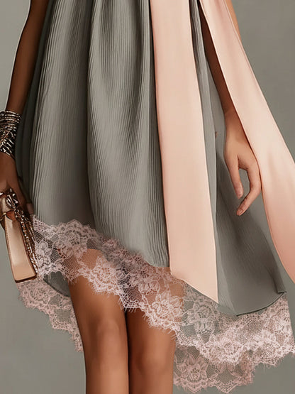 Beatrice | Mini vestido gris de satén con lazo rosa y encaje