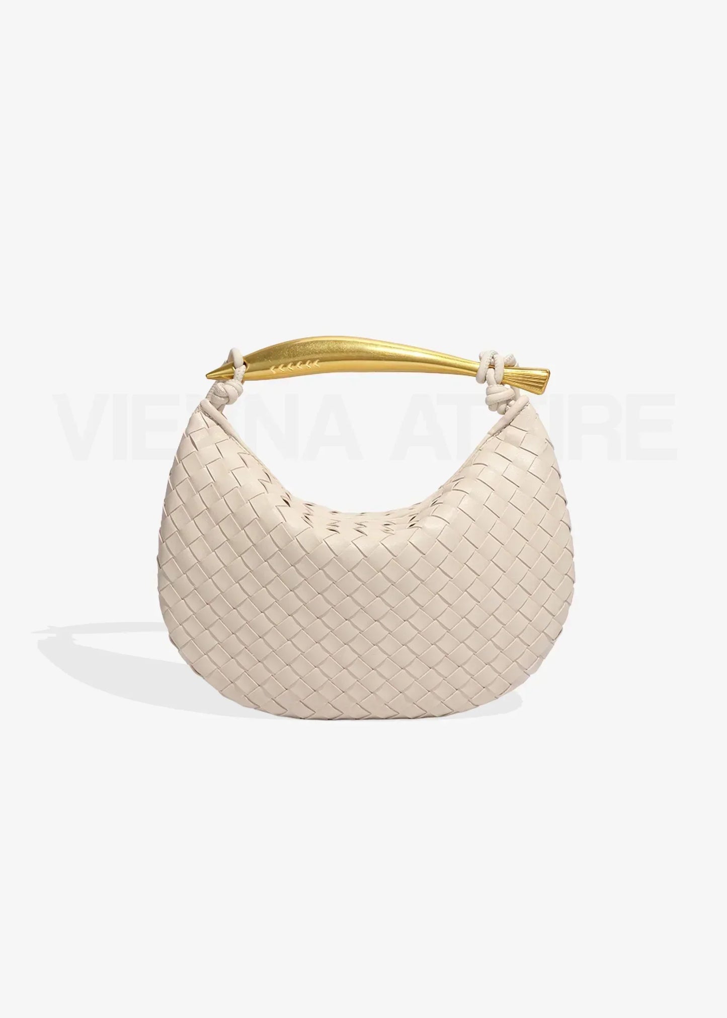 Alejandra – Bolso trenzado con asa dorada