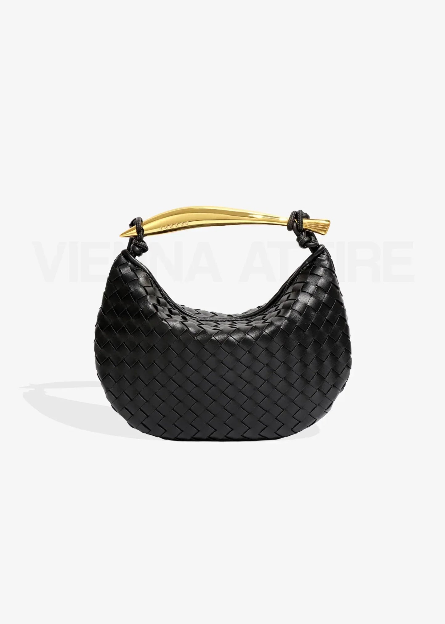 Alejandra – Bolso trenzado con asa dorada