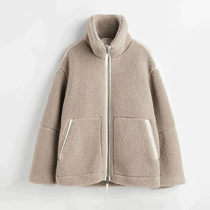 Silvia | Chaqueta Teddy Oversize de Cuello Alto